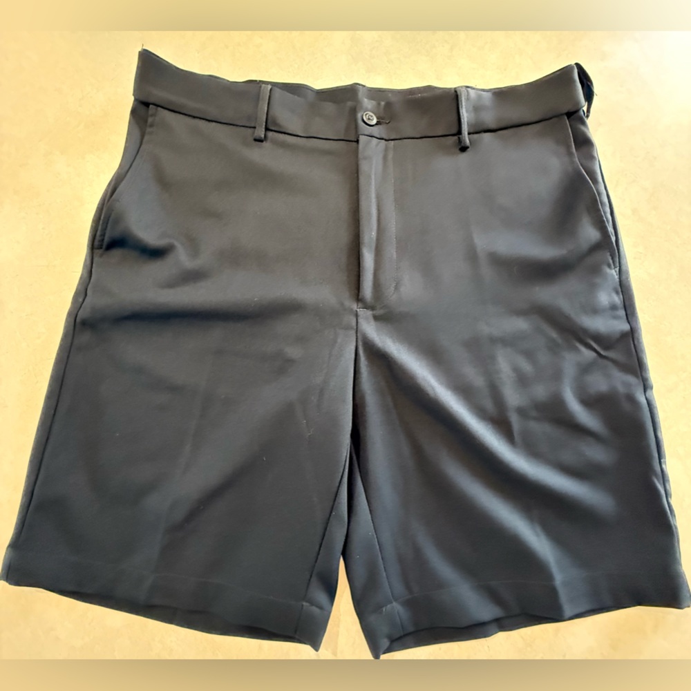 Perry Ellis Grand Slam Men’s black shorts